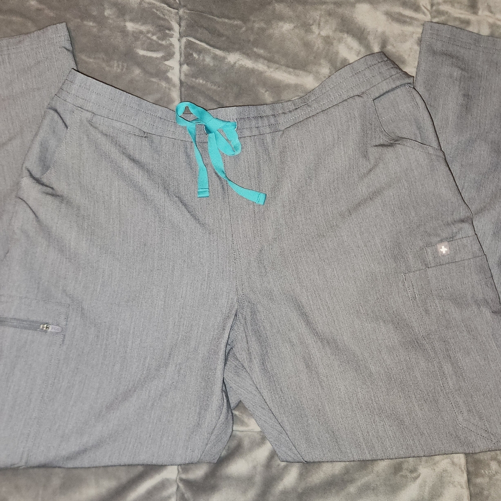 Figs Women's Yola Scrub Pants in Graphite with Teal Drawstring L/P, NWT